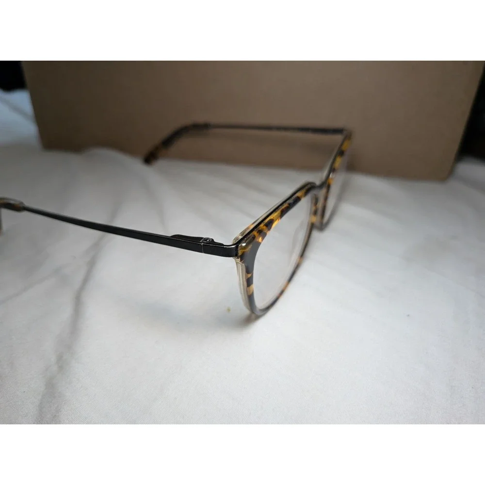 Vera Wang V557 Black Tortoise Eyeglasses 52-18-135